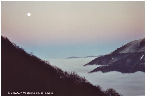 Lune-ou-soleil-deviner-Montagne-